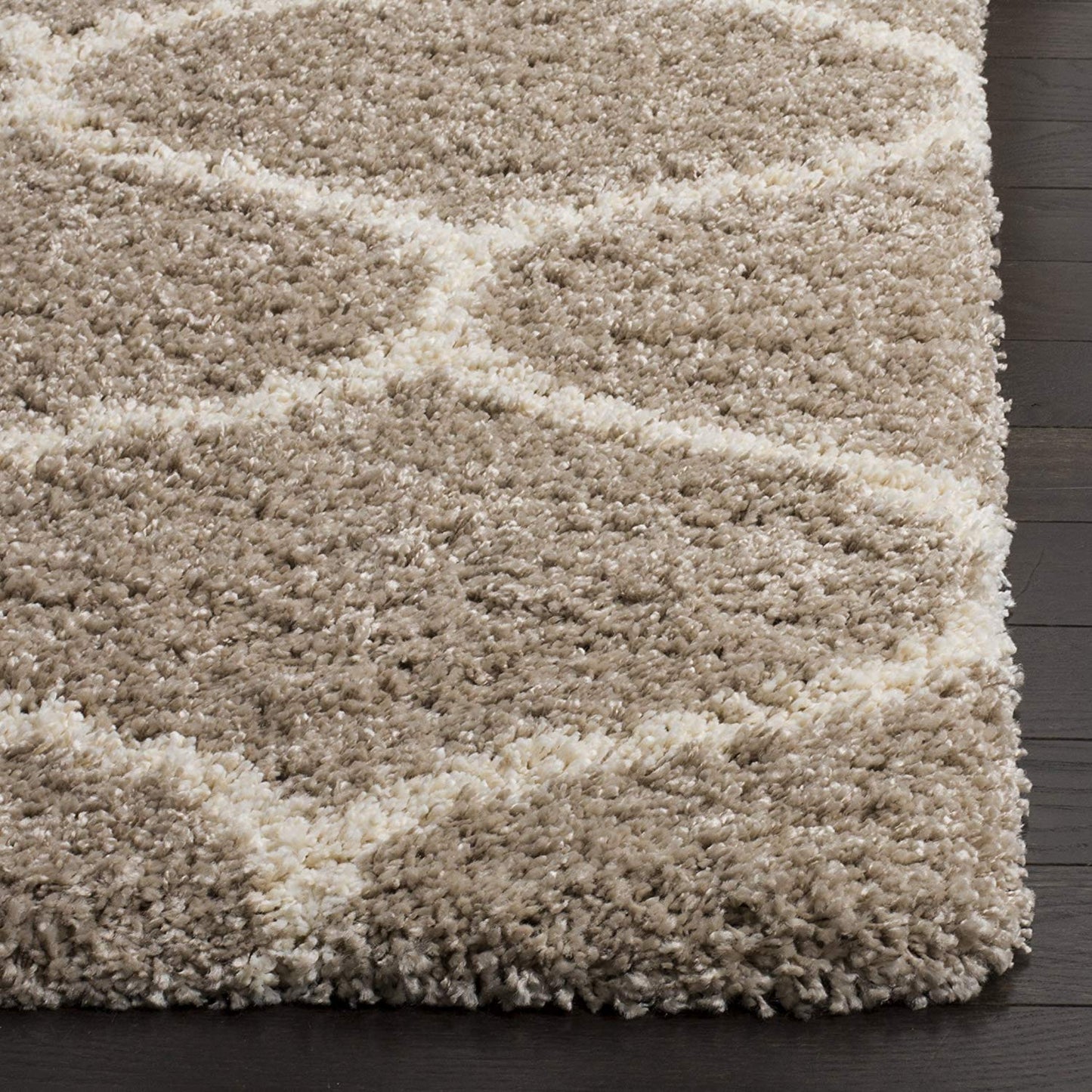 Handcrafted Super Soft Microfiber Shaggy Beige Ivory Carpet Nuha Rugs