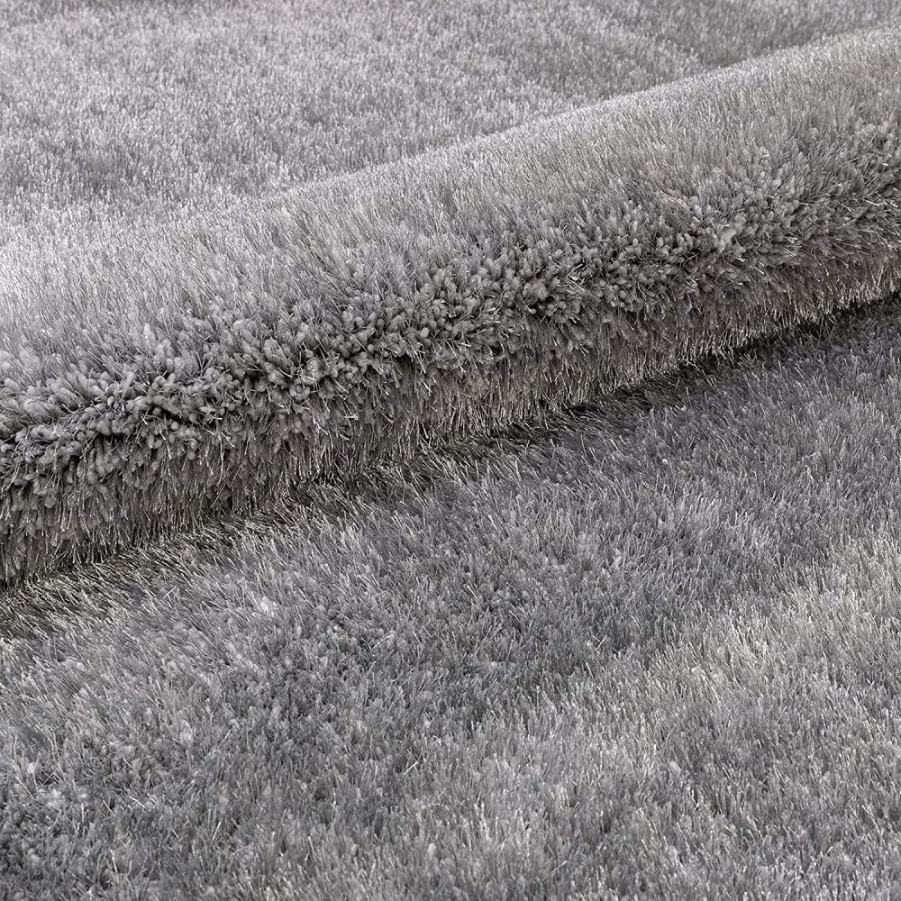 Handcrafted Super Soft Microfiber Shaggy Silver Carpet Nuha Rugs