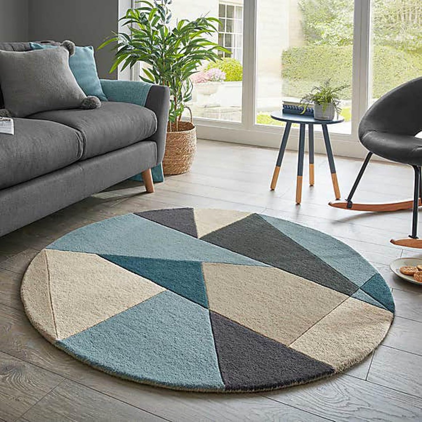 Multicolor Diamond Pattern Round Rug Nuha Rugs