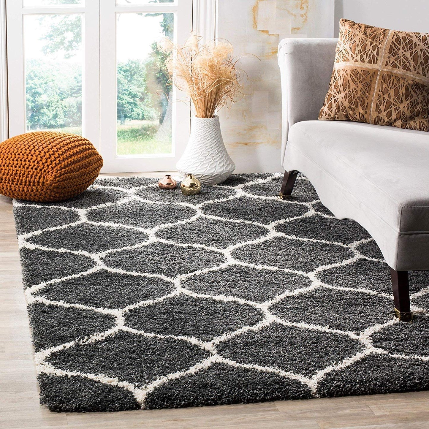 Handcrafted Super Soft Shaggy Grey Ivory Design Carpet Nuha Rugs