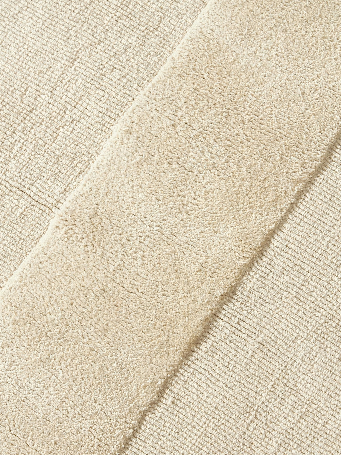 Beige Hand-Tufted Area Rug – Soft Minimalist Border Carpet for Modern Living Room, Bedroom, or Office Decor
