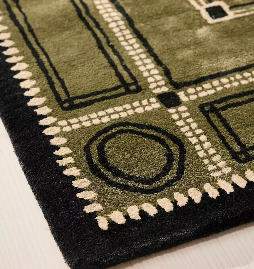 Elegant Hand-Tufted Geometric Border Rug – Olive Green & Black Accent Design Nuha Rugs
