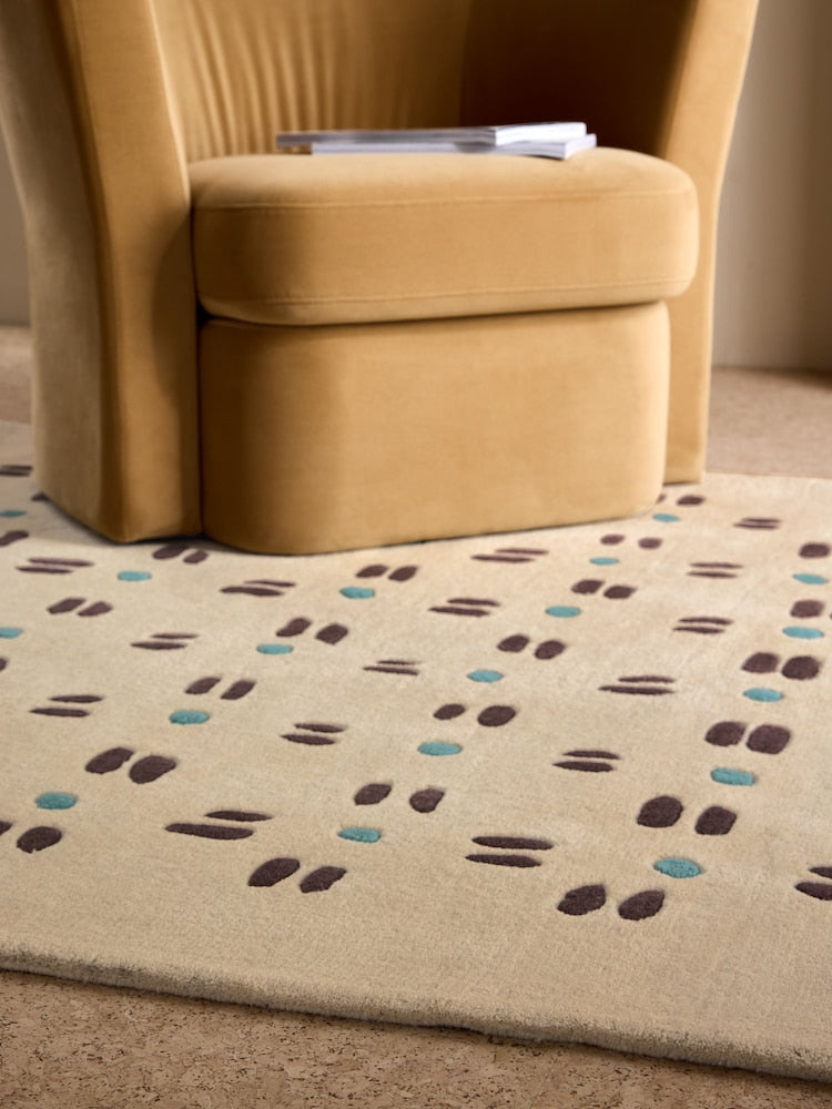 Modern Beige Area Rug with Geometric Dot & Dash Pattern – Hand-Tufted Wool Carpet for Living Room, Bedroom & Contemporary Home Decor