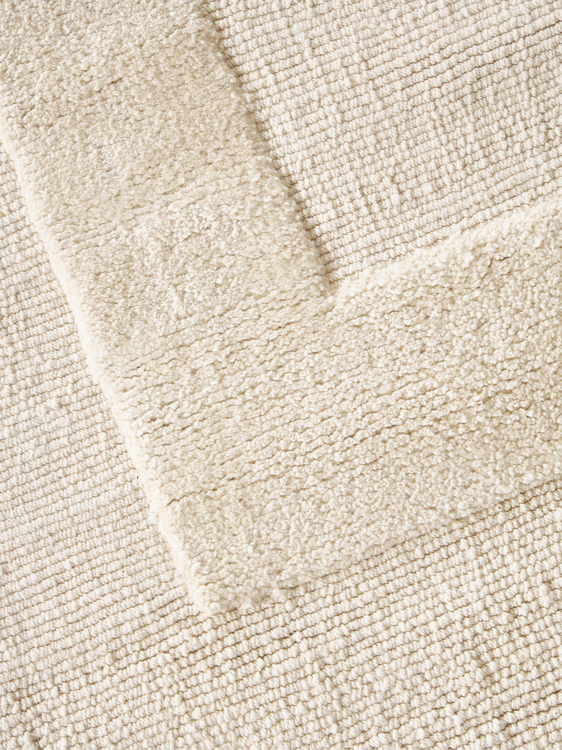 Luxury Cream White Area Rug – Minimalist Modern Carpet with Textured Border for Living Room, Bedroom, or Office