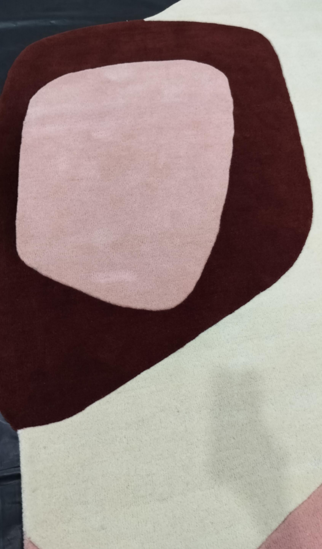 Modern Abstract Area Rug Hand Tufted Wool | Irregular Shape Carpet for Living Room, Bedroom