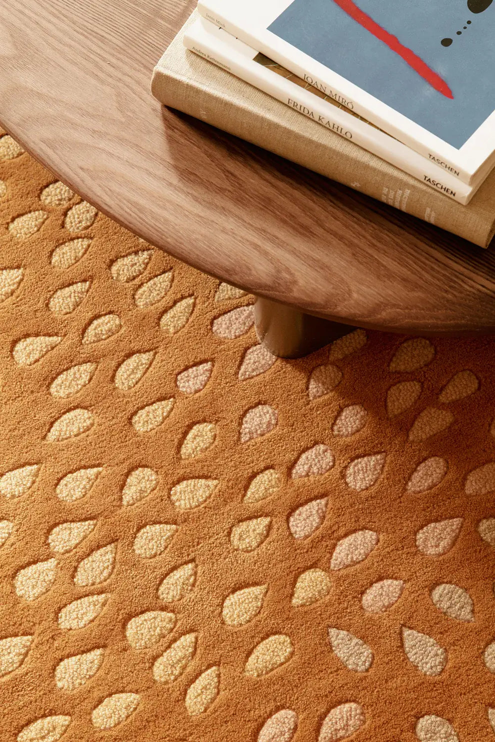Golden Dune Abstract Hand Tufted Rug – Modern Organic Wool Area Rug, Beige Speckled Carpet, Contemporary Scandinavian Home Decor Rug