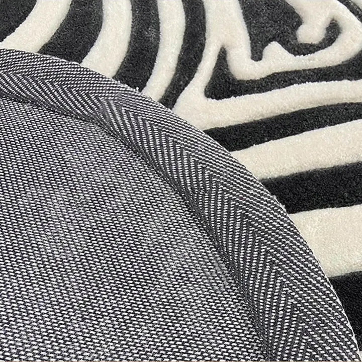 Modern Abstract Black & White Wavy Area Rug – Contemporary Living Room Accent Carpet for Home Décor