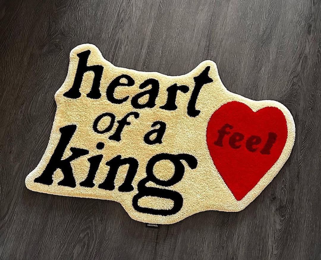 Heart of the king Rug