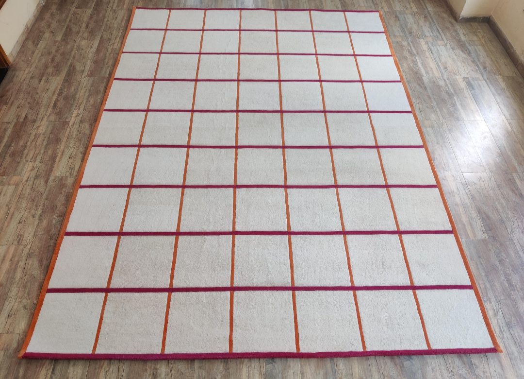 Handmade Grid Pattern Rug – Modern Tufted Area Carpet, Minimalist Cream Rug with Orange & Red Lines, Contemporary Geometric Home Decor