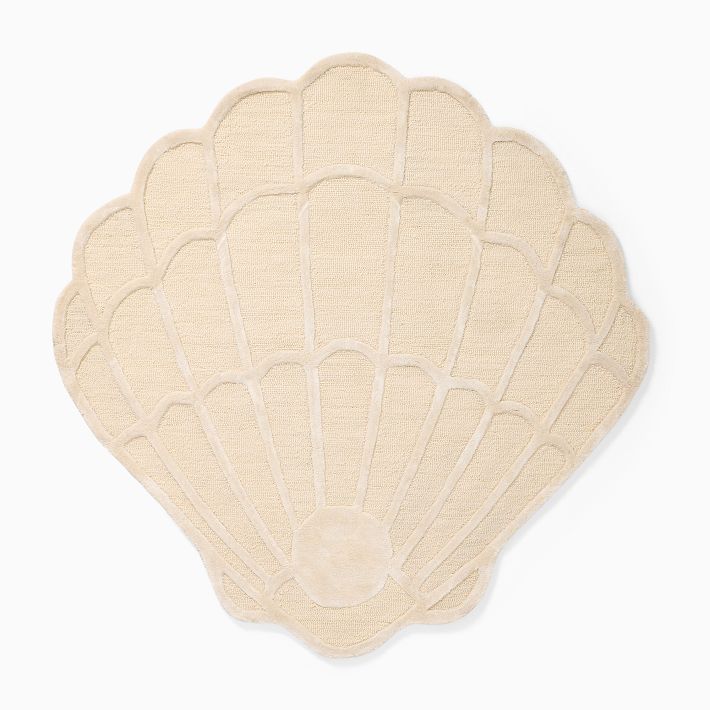 Seashell Shaped Hand-Tufted Rug | Coastal Beach House Accent Carpet | Nautical Ocean Inspired Area Rug for Living Room, Nursery
