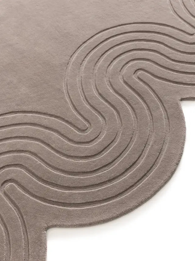 Modern Wavy Edge Area Rug – Sculpted Neutral Carpet with Abstract Curves for Living Room, Bedroom & Home Décor