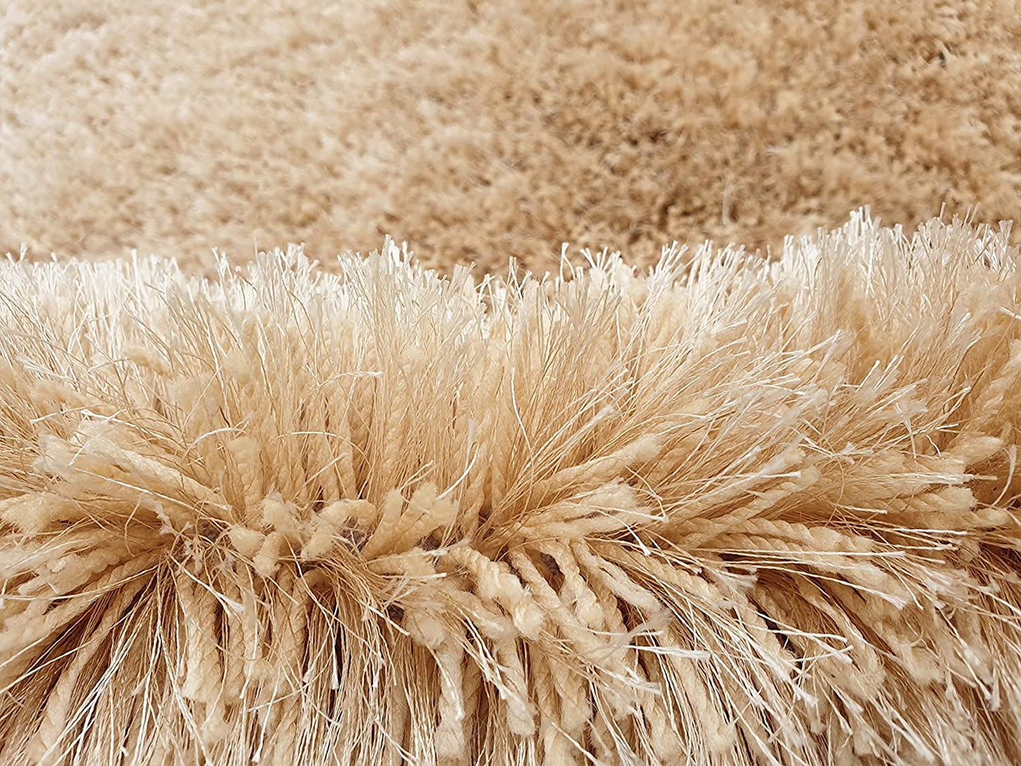 Handcrafted Super Soft Microfiber Shaggy Cream Carpet Nuha Rugs