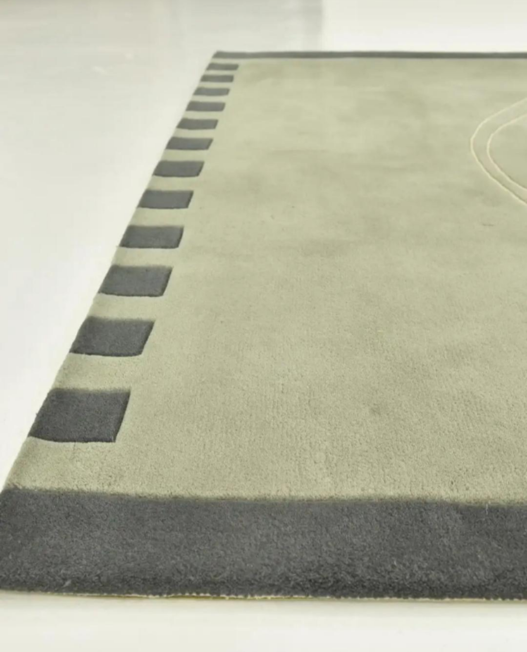 Modern Abstract Hand-Tufted Wool Rug | Geometric Design Carpet | Soft Area Floor Mat