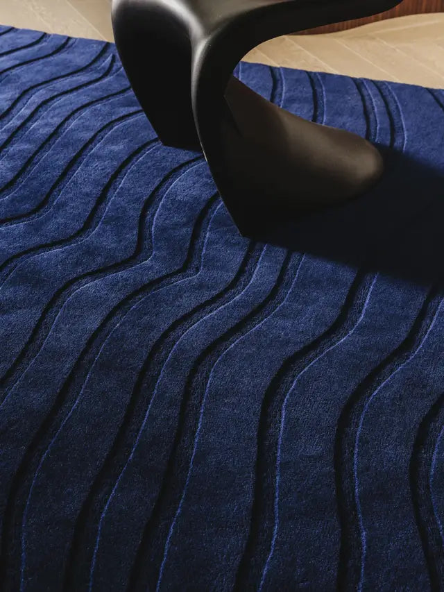 Modern Navy Blue Wave Pattern Area Rug – Luxury Contemporary Carpet for Living Room, Bedroom & Office Décor