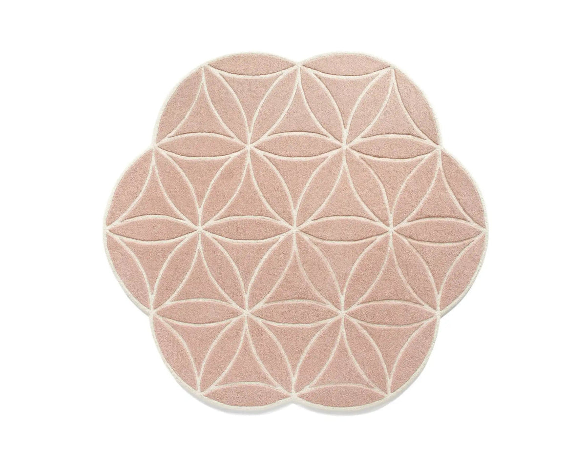 Pink Flower Shaped Hand-Tufted Rug – Modern Geometric Carpet for Kids Room, Nursery, or Play Area – Soft Wool Pet-Friendly Floor Mat