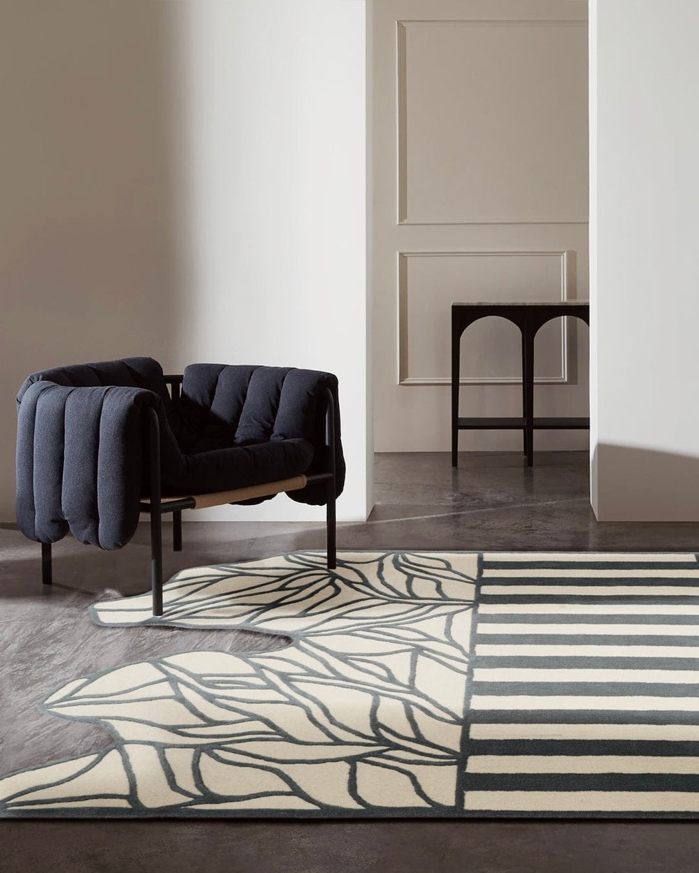 Modern Abstract Hand-Tufted Rug | 3D Illusion Striped & Leaf Design Carpet | Contemporary Artistic Accent Rug for Living Room & Bedroom