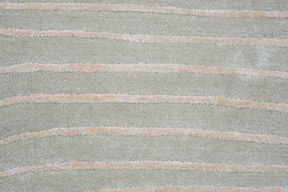 Modern Abstract Hand Tufted Wool Rug – Luxury Wavy Line Designer Rug for Living Room, Bedroom & Contemporary Home Decor