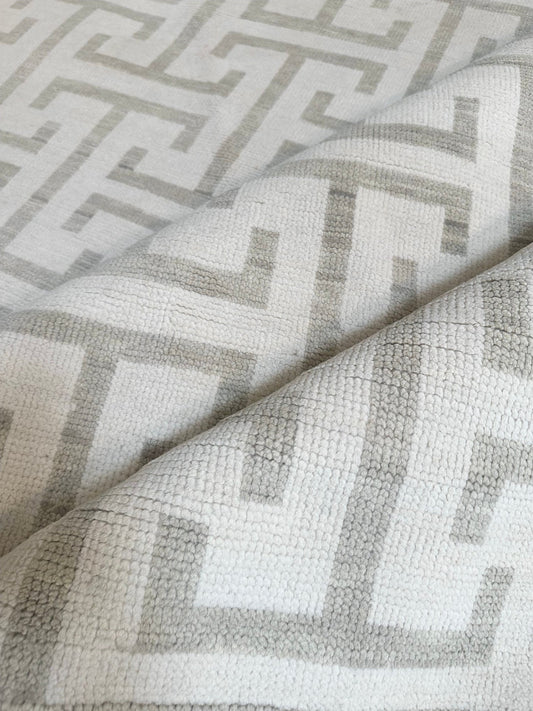 Hand-Knotted Oushak Rug | Premium Turkish Wool Area Rug – Timeless Vintage Design