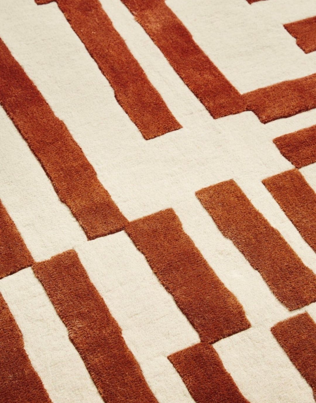 Modern Geometric Abstract Area Rug – Hand-Tufted Rust & Cream Striped Carpet for Living Room, Bedroom & Office Decor