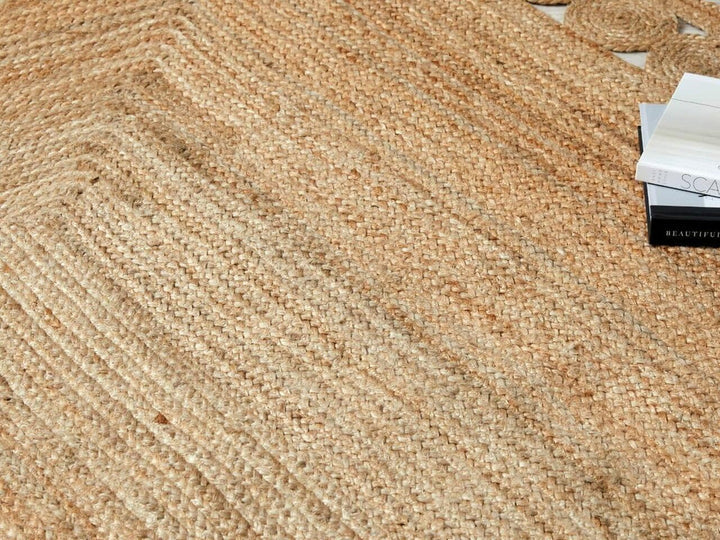 Scalloped Edge Natural Jute Rug – Handmade Eco-Friendly Boho Living Room Carpet | Minimalist Neutral Floor Rug for Modern Home Decor