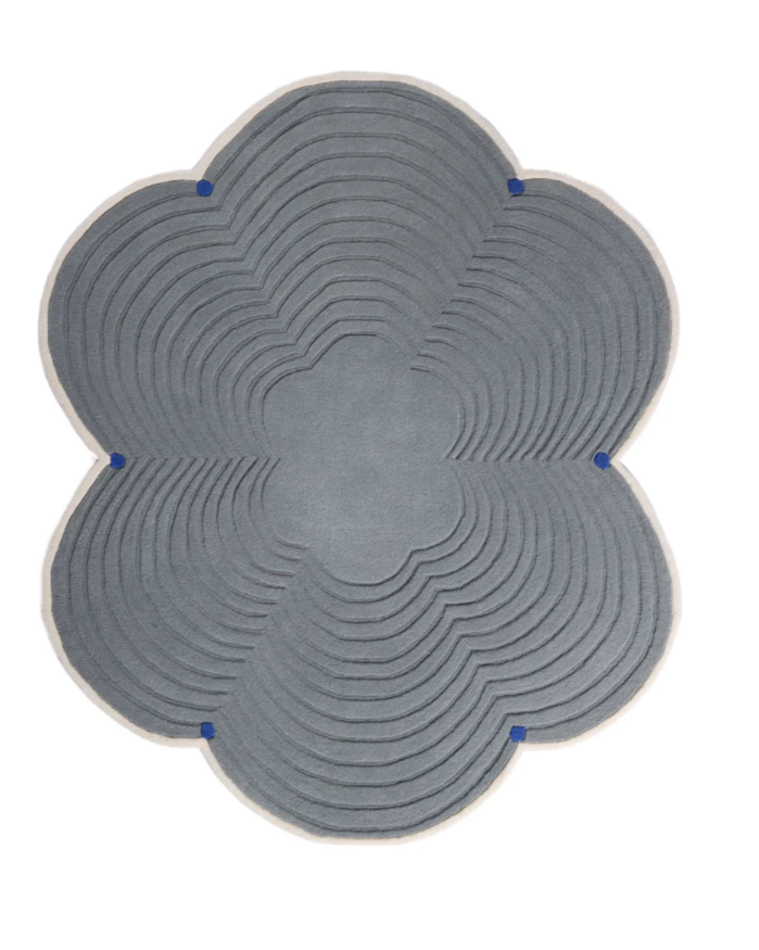 Modern Flower Shaped Area Rug – Hand-Tufted 3D Carved Design in Soft Grey, Contemporary Living Room & Bedroom Carpet