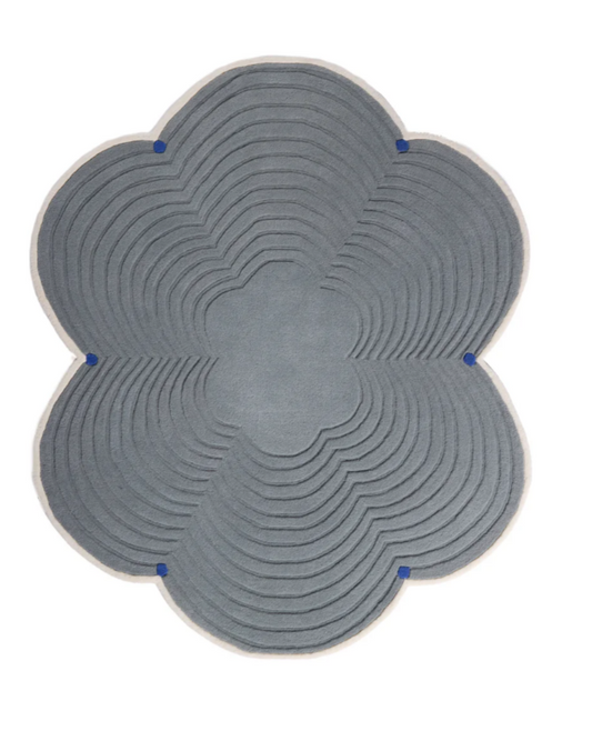 Modern Flower Shaped Area Rug – Hand-Tufted 3D Carved Design in Soft Grey, Contemporary Living Room & Bedroom Carpet