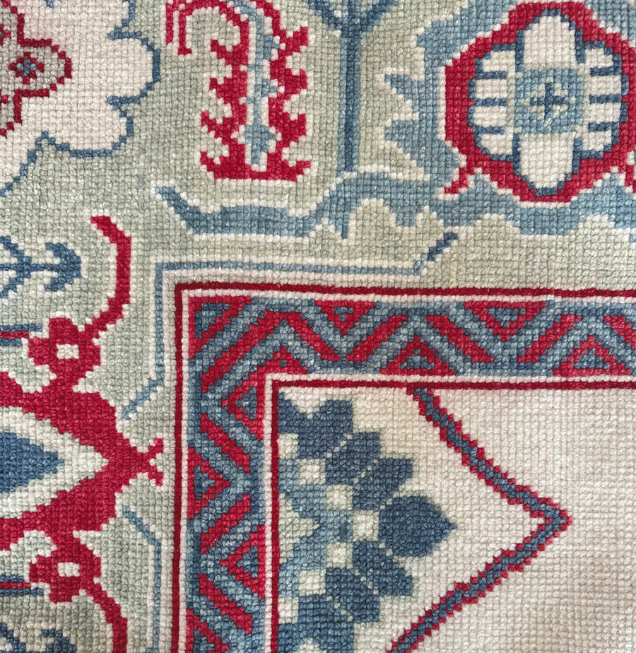Luxury Hand-Knotted Oushak Rug – Vintage Turkish Design, Soft Wool, Artisan-Made Area Carpet