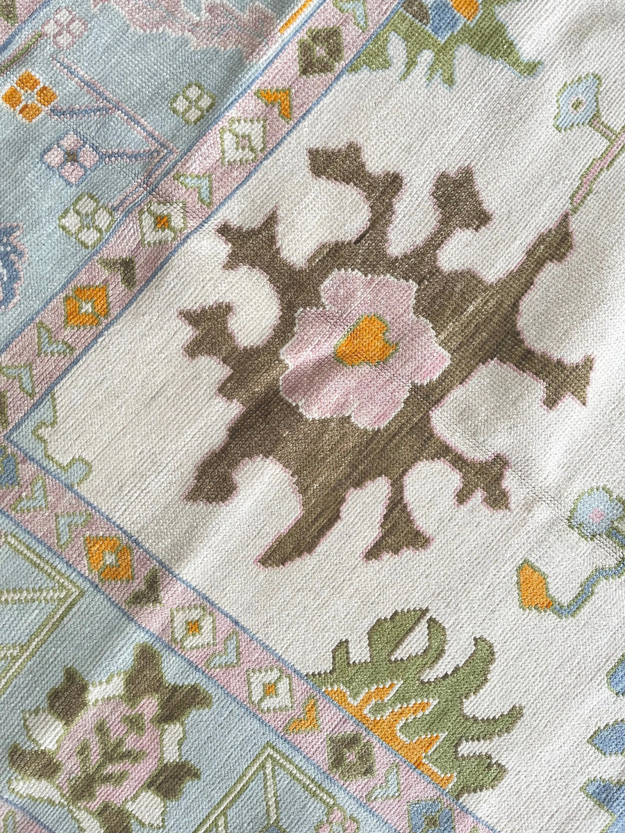 Hand Knotted Oushak Rug – Vintage Turkish Style Wool Area Rug for Living & Dining Room