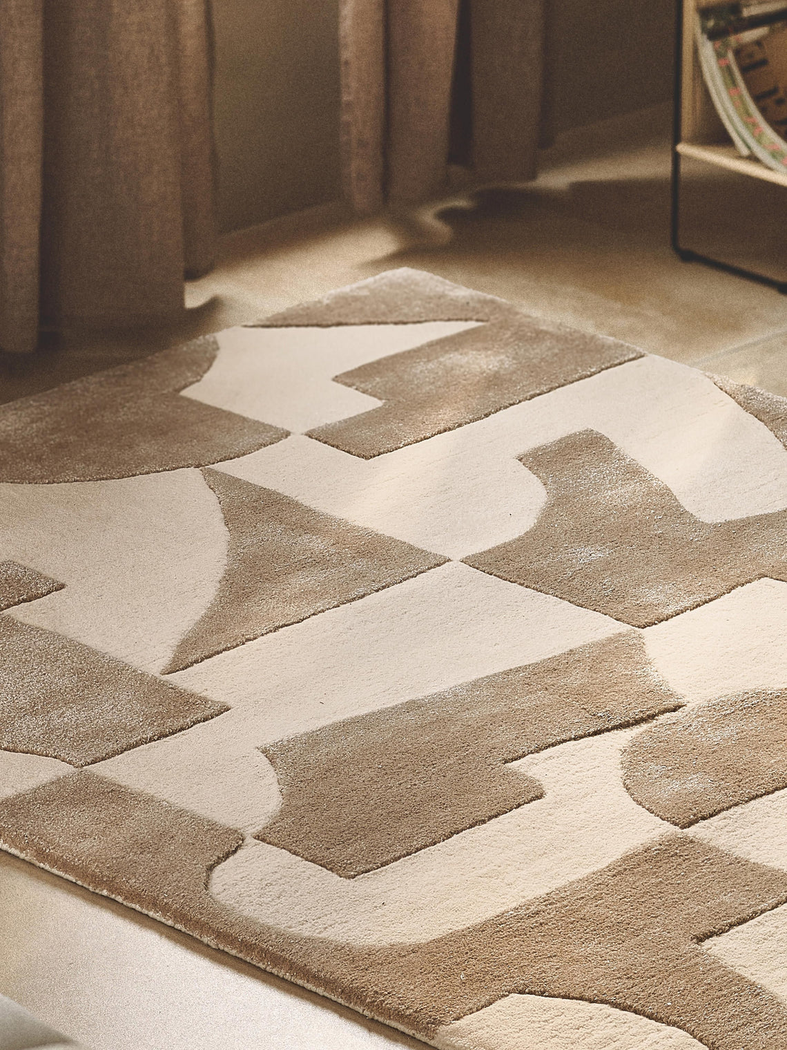 Modern Geometric Beige & Ivory Wool Rug – Hand Tufted Abstract Area Carpet for Living Room & Bedroom Décor