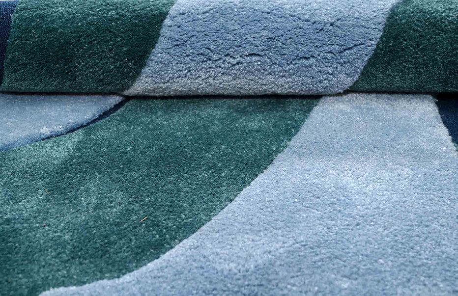 Modern Abstract Hand-Tufted Rug in Blue & Green | Contemporary Wavy Design Carpet for Living Room & Bedroom Decor