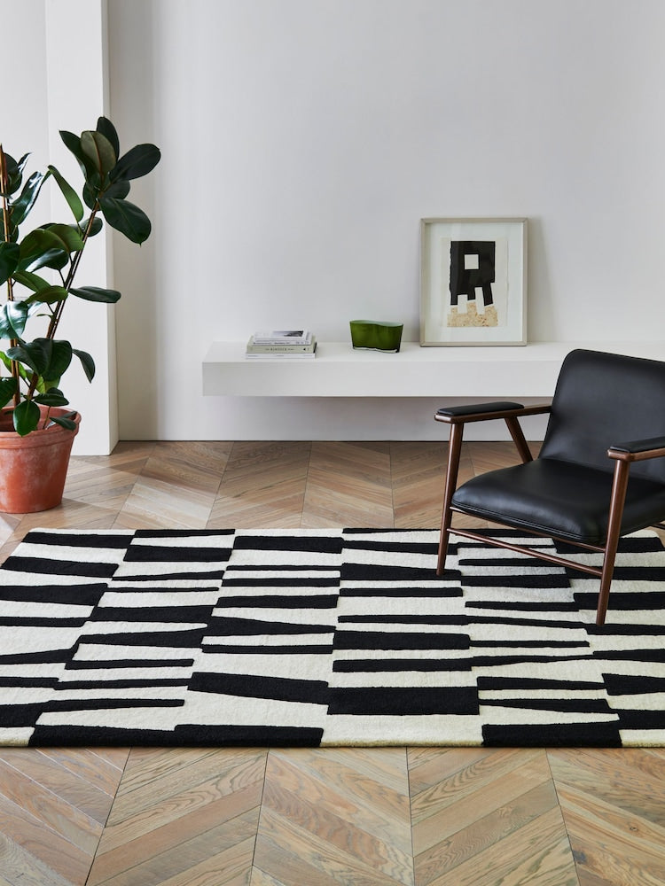 Modern Black and White Abstract Area Rug – Hand-Tufted Wool Carpet with Bold Geometric Pattern for Living Room, Bedroom & Office Decor