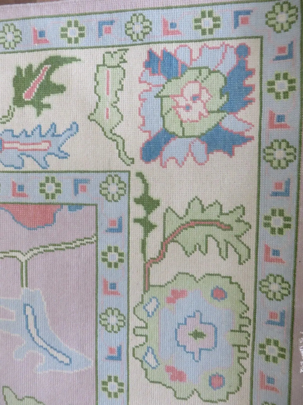 Luxury Hand-Knotted Oushak Rug – Turkish Wool Vintage-Style Area Carpet for Living Room & Bedroom