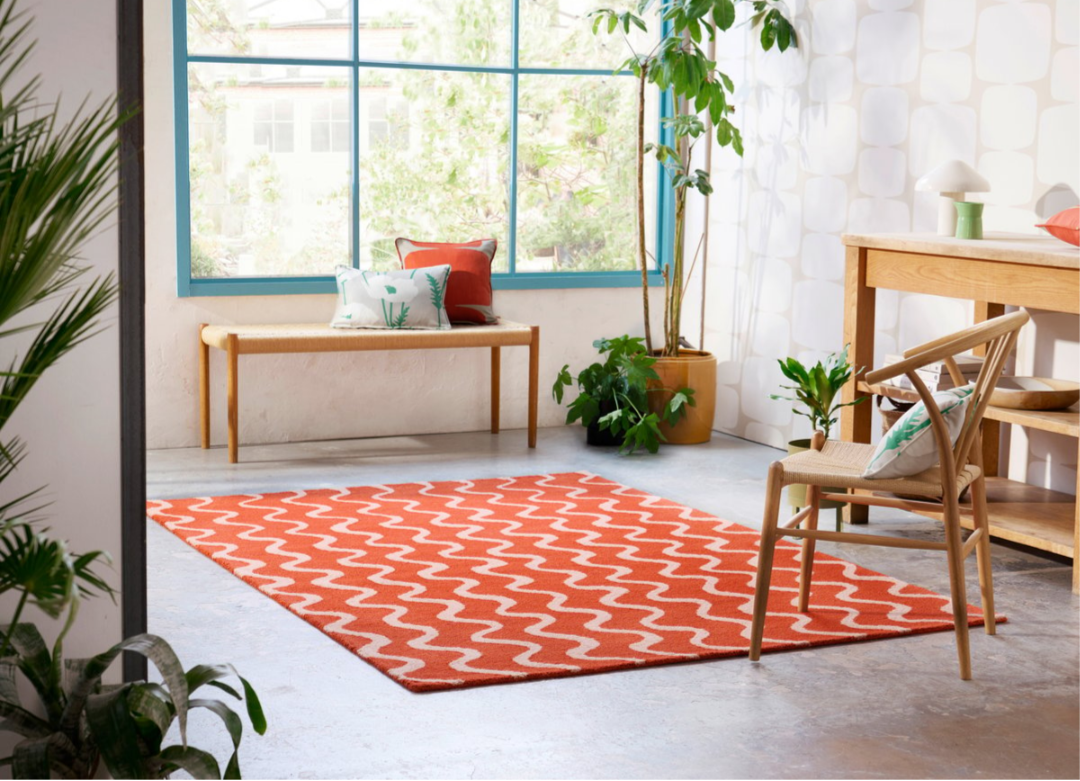 Modern Wavy Line Red & Beige Area Rug – Handcrafted Geometric Carpet for Living Room & Bedroom Décor