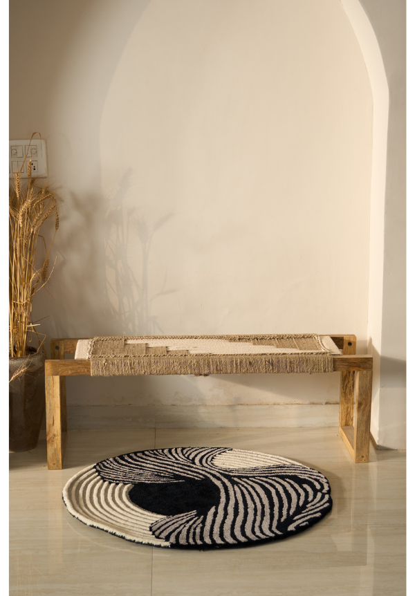 Modern Abstract Round Rug – Black & Gray Wavy Line Design | Contemporary Hand-Tufted Area Carpet for Living Room & Bedroom Décor