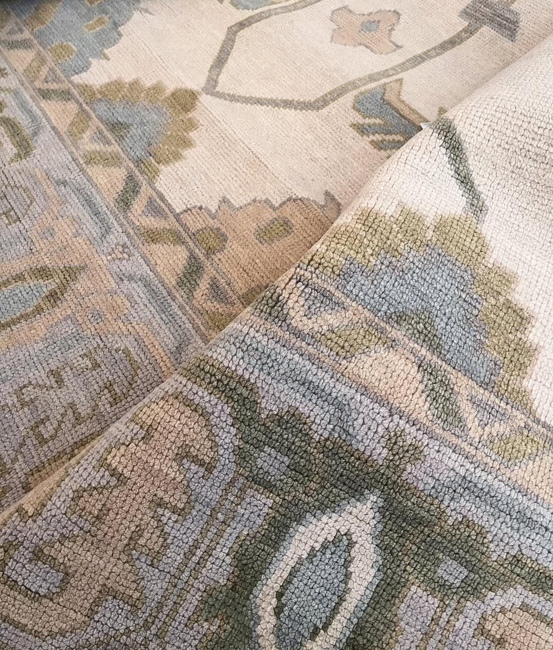 Handknotted Oushak Rug – Ivory Blue Green Turkish Area Rug, Traditional Handmade Wool Rug, Elegant Neutral Boho Home Decor