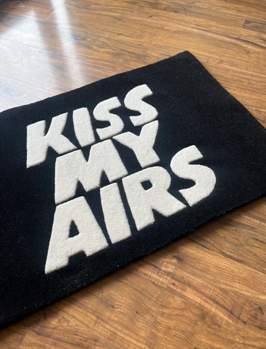Kiss My Airs Rug