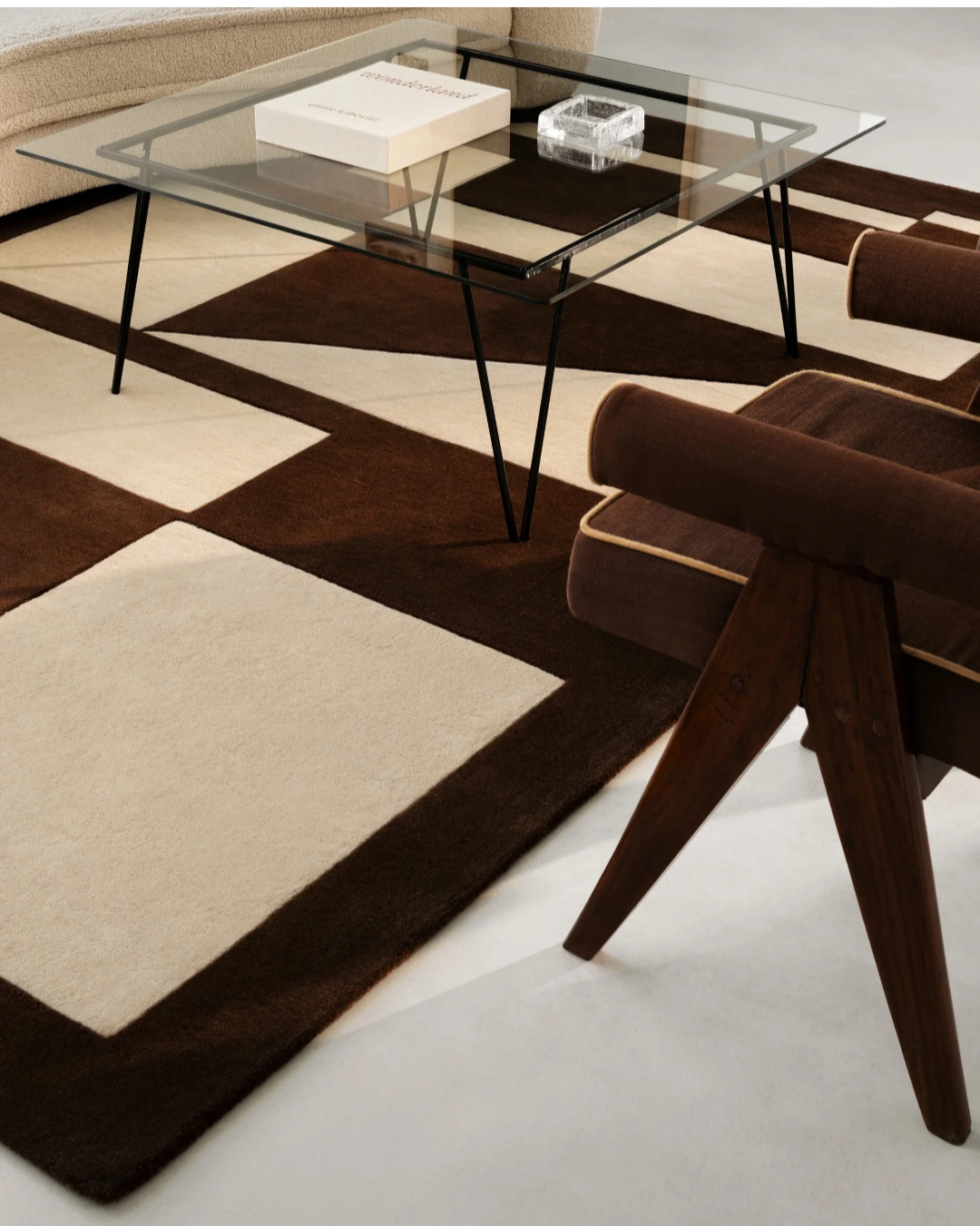 Modern Geometric Area Rug – Brown and Cream Abstract Wool Carpet for Living Room & Bedroom Decor