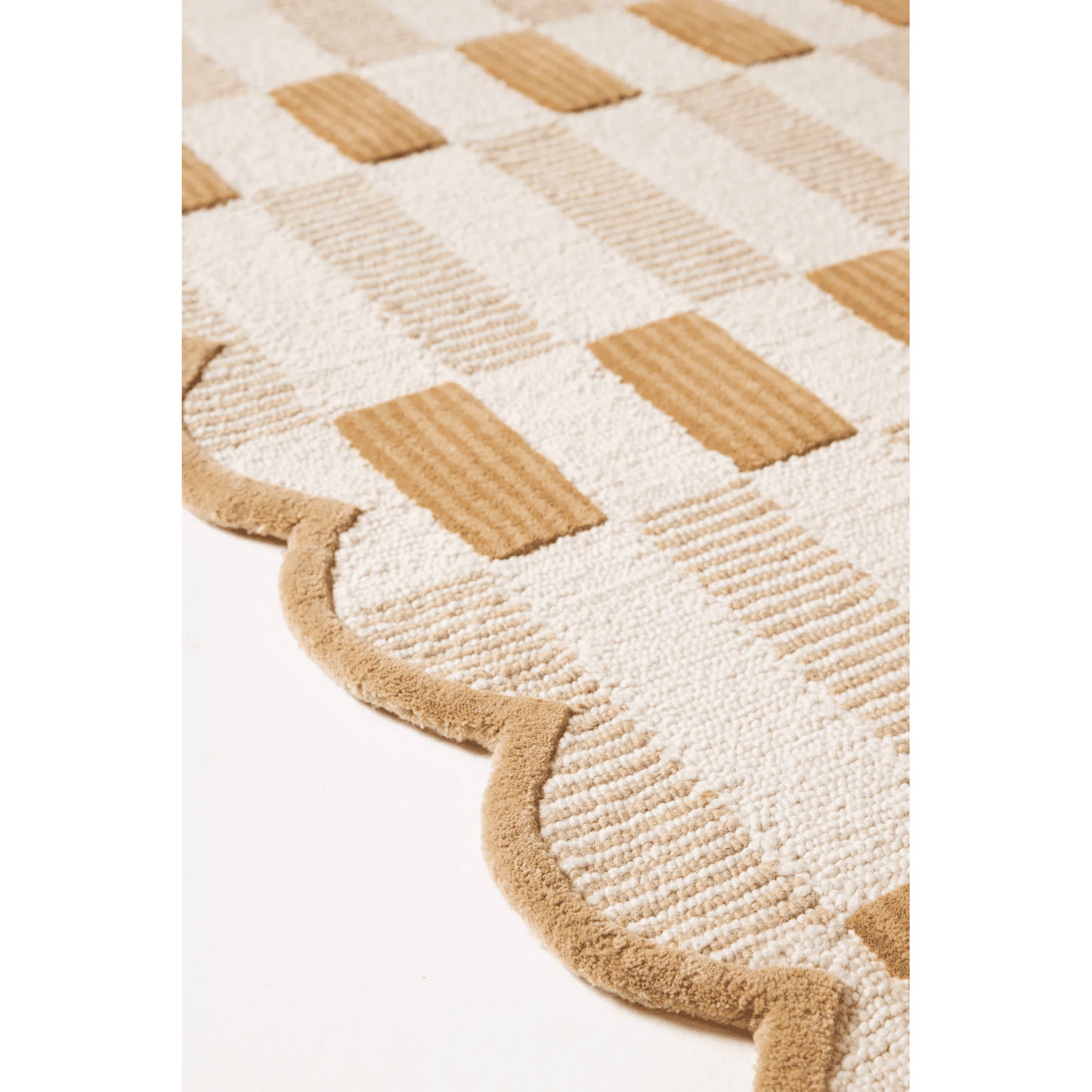 Neutral Checkerboard Scalloped Edge Rug – Beige and Brown Handmade Tufted Carpet for Minimalist or Boho Home Decor