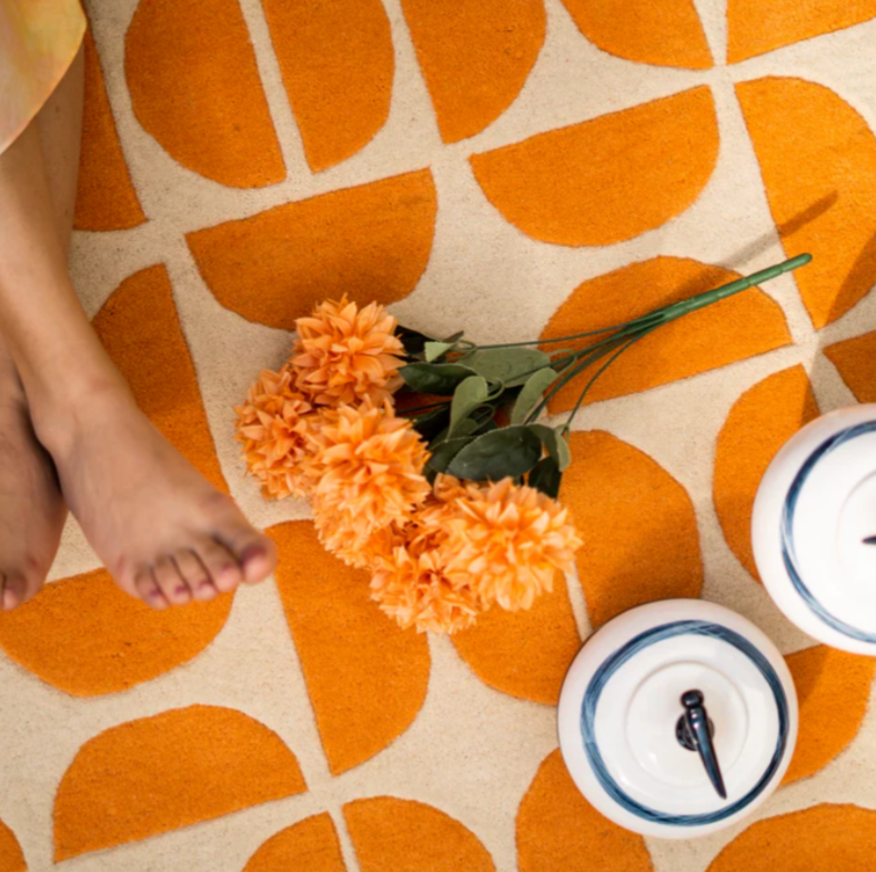 Hand-Tufted Orange Geometric Wool Rug – Modern Retro Circle Pattern Carpet for Living Room & Boho Home Decor