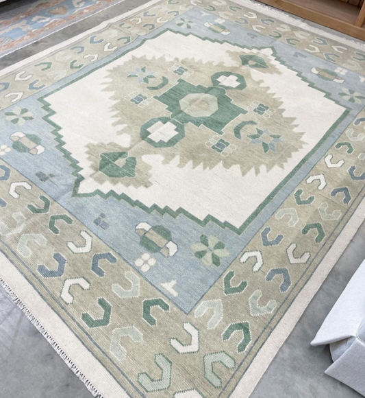 Hand Knotted Oushak Rug – Soft Pastel Turkish Area Carpet | Vintage-Inspired Wool Floor Decor