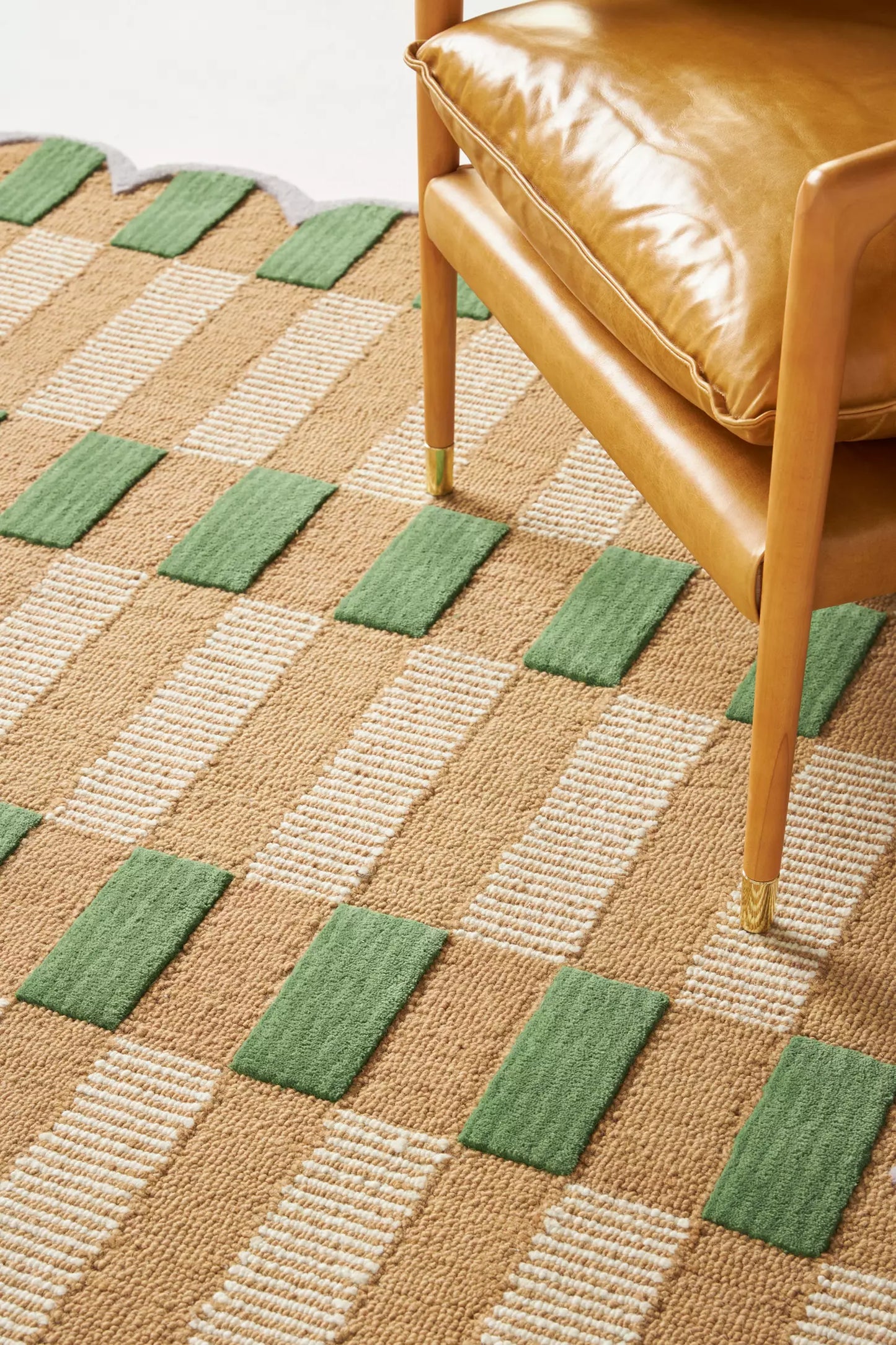 Green and Beige Checkerboard Scalloped Rug – Handmade Tufted Carpet for Modern Boho Living Room, Nursery or Entryway