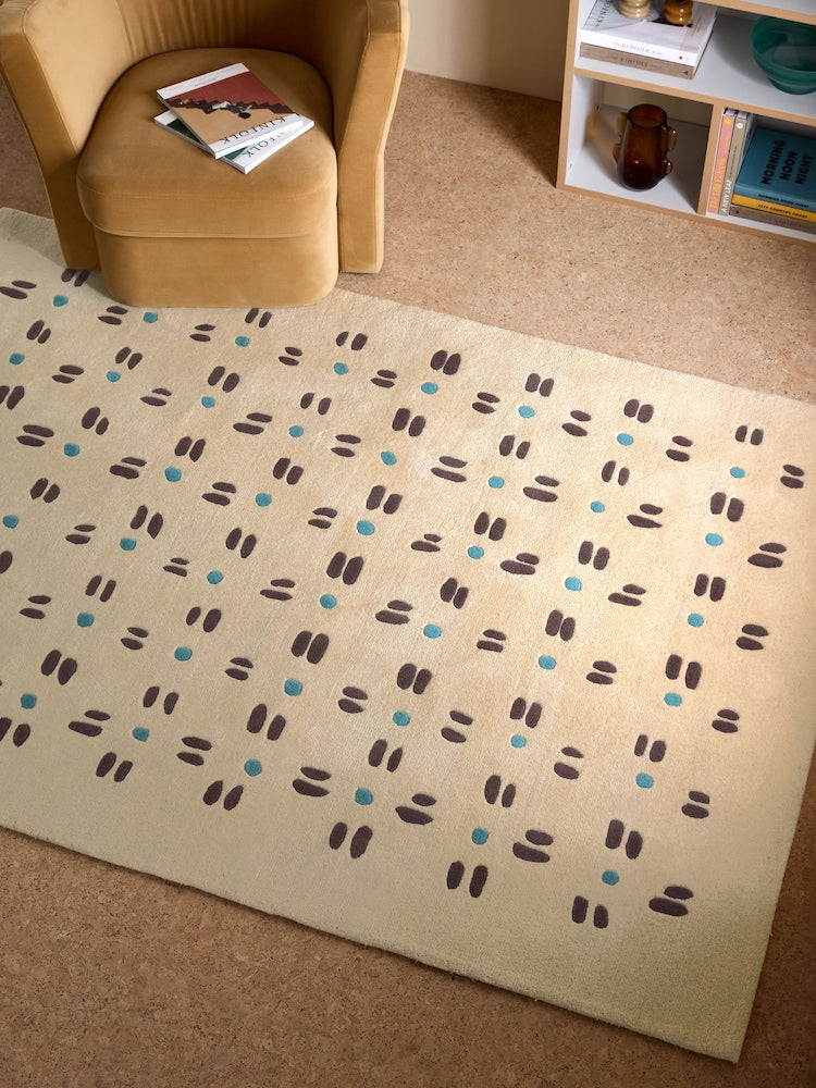 Modern Beige Area Rug with Geometric Dot & Dash Pattern – Hand-Tufted Wool Carpet for Living Room, Bedroom & Contemporary Home Decor