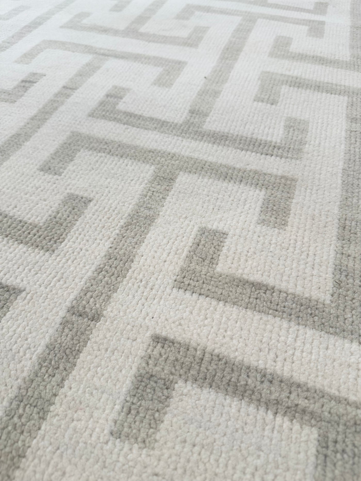 Hand-Knotted Oushak Rug | Premium Turkish Wool Area Rug – Timeless Vintage Design