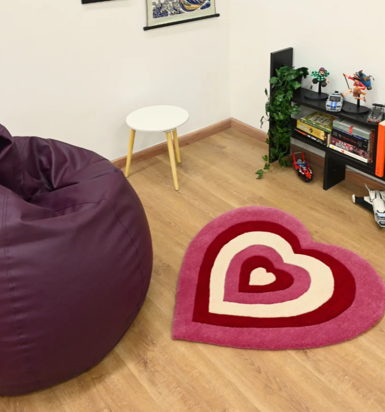 Handmade Heart Shaped Rug – Pink & Red Modern Love Carpet | Cozy Home Decor, Valentine Gift, Aesthetic Bedroom Accent