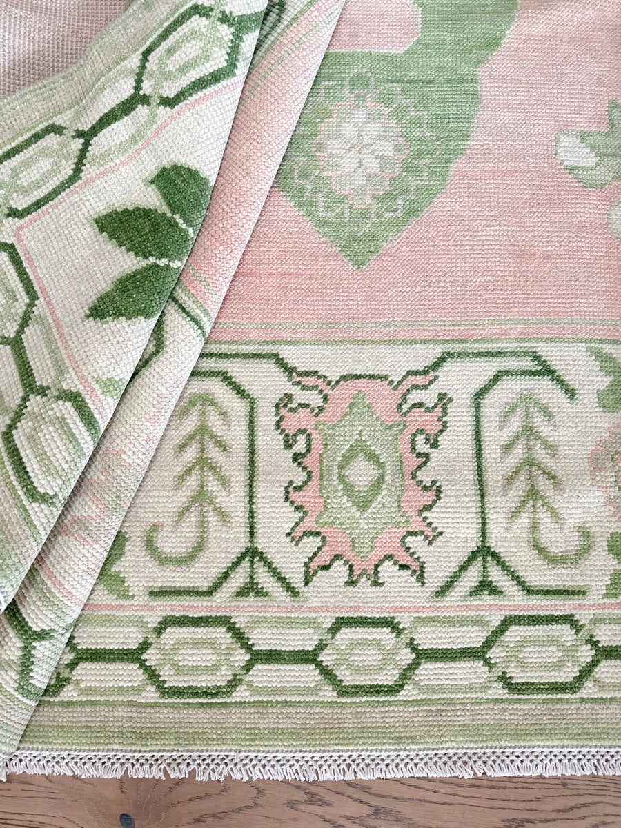 Handknotted Oushak Rug – Soft Pink & Green Turkish Wool Carpet | Vintage Pastel Area Rug for Living Room