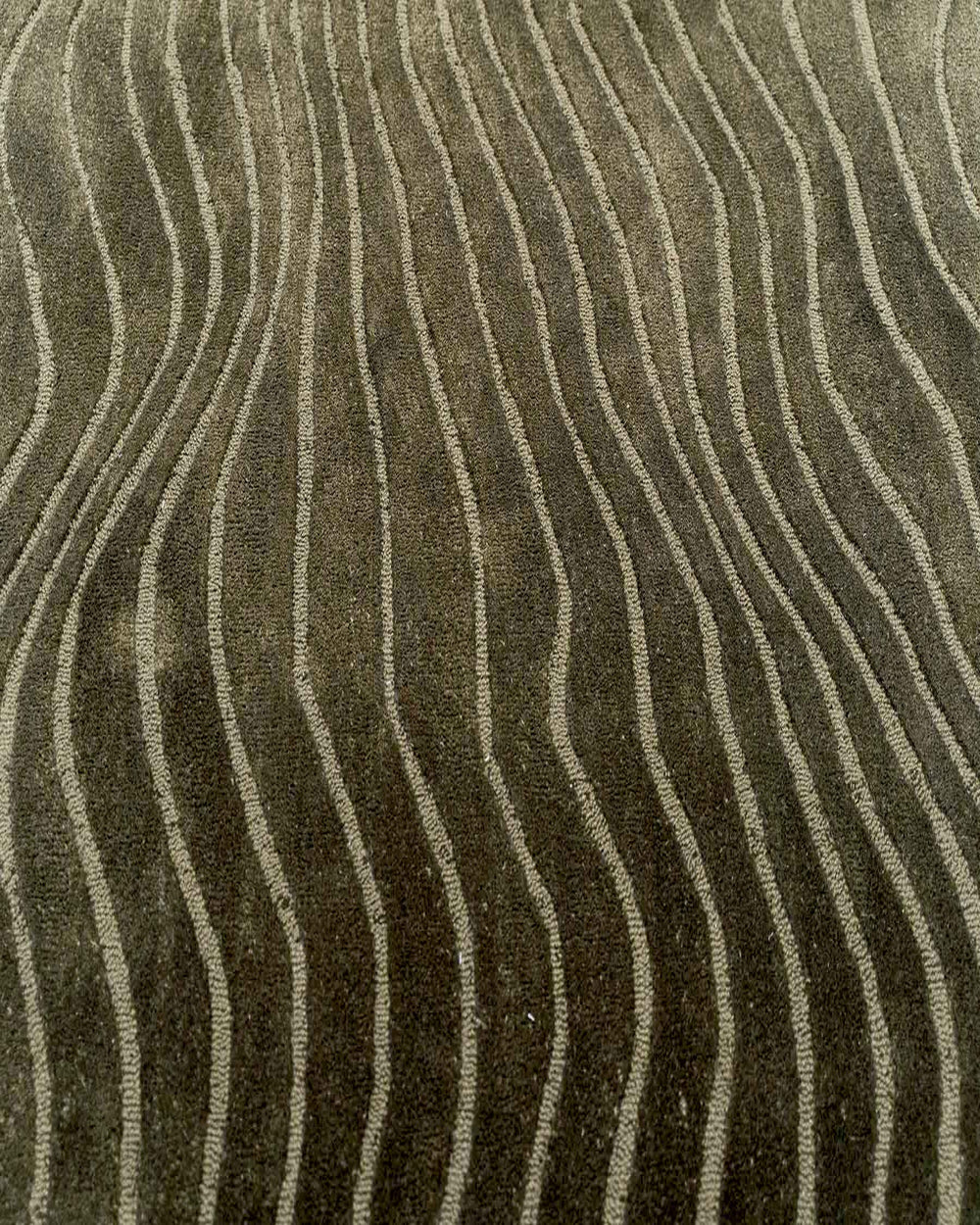 Modern Abstract Hand Tufted Rug – Olive Green Wavy Lines Wool Rug, Contemporary Area Rug for Living Room, Minimalist Designer Carpet