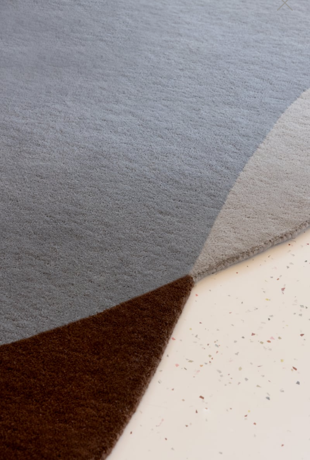 Contemporary Organic Shape Area Rug – Overlapping Blue, Brown & Gray Abstract Design for Modern Living Room & Bedroom Décor