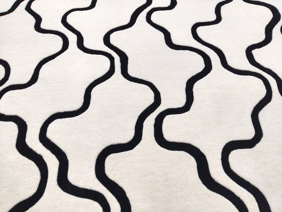 White and Black Wavy Line Area Rug – Modern Hand-Tufted Wool Carpet with Abstract Pattern for Living Room, Bedroom & Contemporary Home Décor