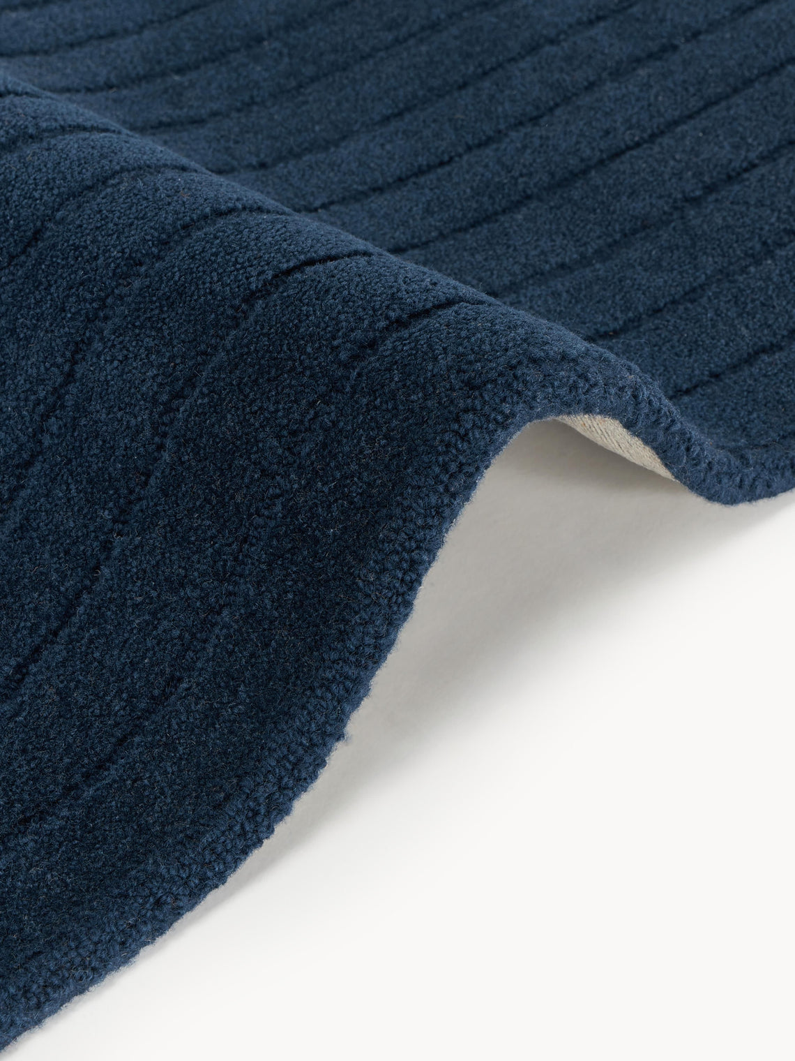 Modern Hand-Tufted Blue Area Rug – Minimalist Abstract Carpet for Living Room & Home Decor