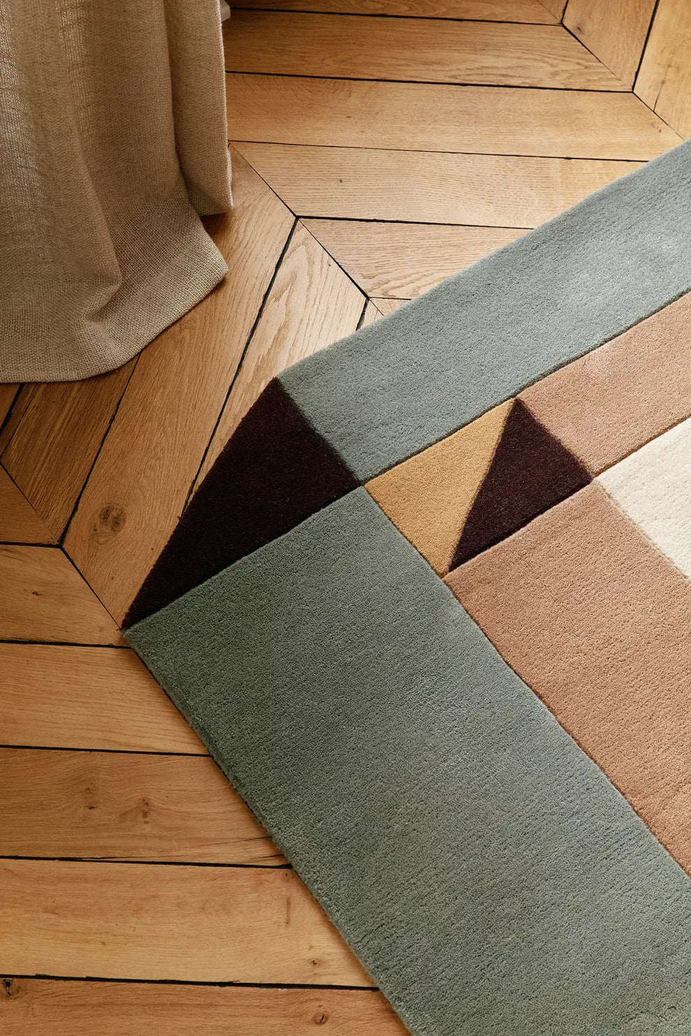 Modern Geometric Hand Tufted Wool Rug – Luxury Minimalist Area Rug for Living Room & Bedroom